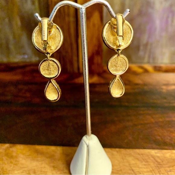 Vintage Christian Dior Gold Tone Clip On Hollywood Regency Rhinestones - Picture 7 of 7